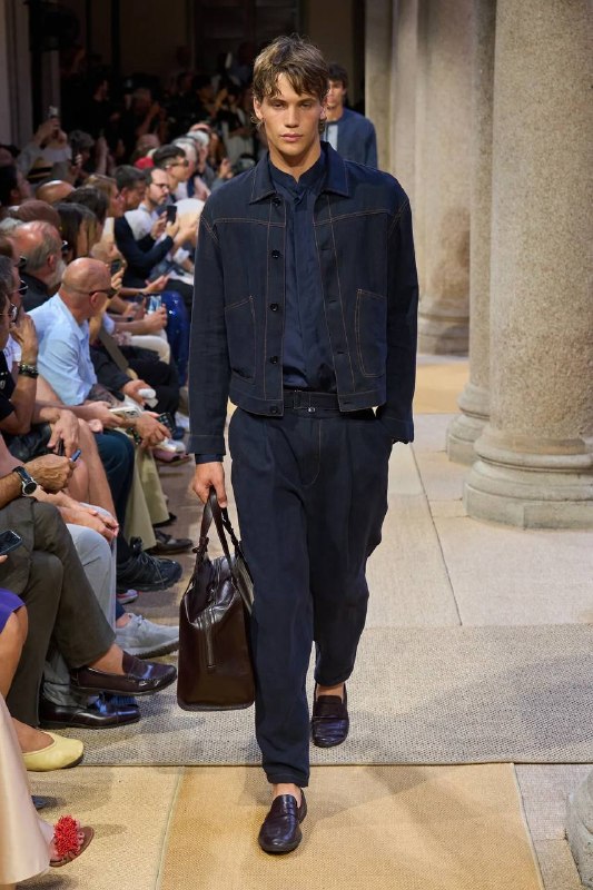 Giorgio Armani: деним, шёлк и средиземноморское настроение — кадр 5
